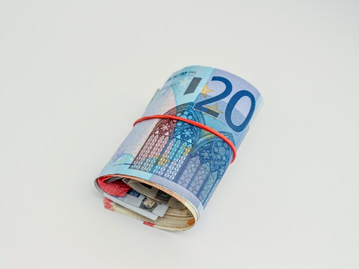 Taiken toiminta-avustuksen sai 193 hakijaa