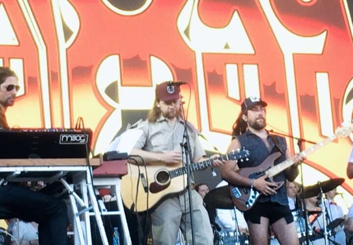 Porisperen ohjelma täydentyi