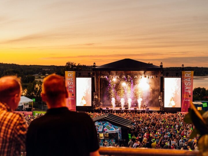 Jämsän Jysärin päätähtenä paluun tekevä Bomfunk MC´s