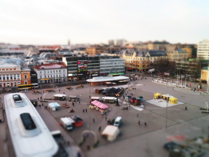 Iltatori palaa Turun Kauppatorille