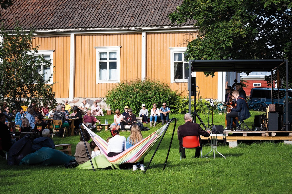 Kaiken keskiössä jazzTeksti Sini Sulkakoski