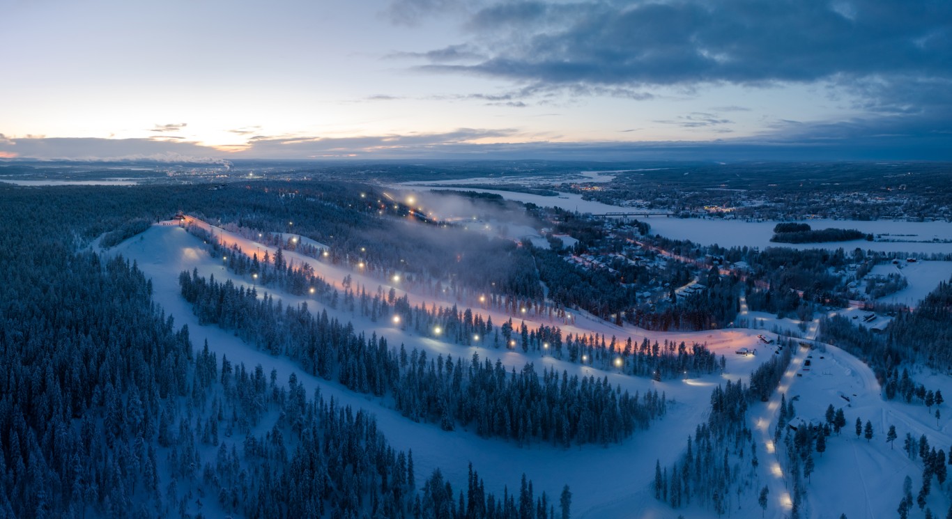 Lapin hiihtokeskuksiin odotetaan vilkasta talvea