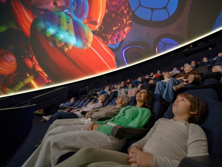 Heurekan uudistettu planetaario avautui joulun välipäiviksi