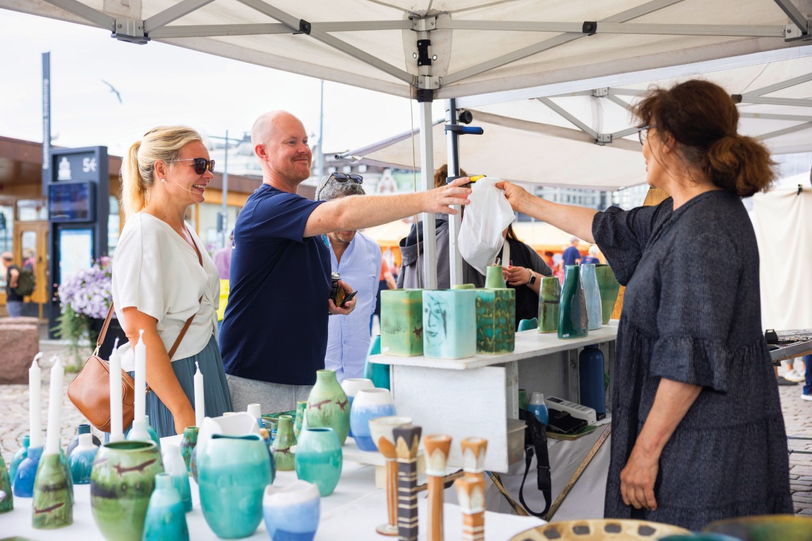 Harrastajasta torimyyjäksi – kokeile päivämyyntiä Helsingin toreillaTeksti Matilda van Santen