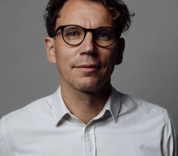 Sivistysklubit tiistaisin Juha Itkosen johdolla