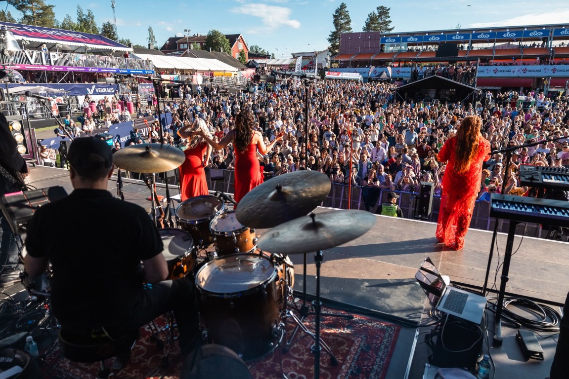 Iskelmä Festivaalin kohokohta Eppu Normaalin jäähyväiset