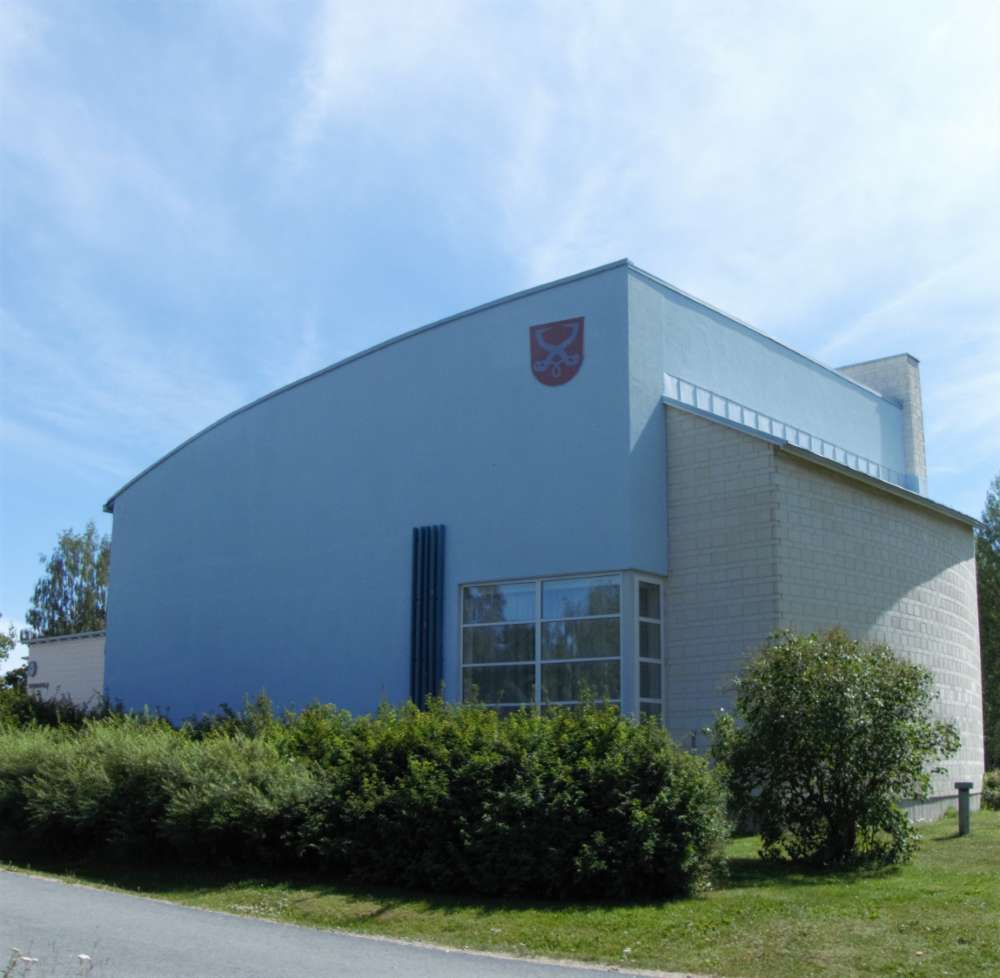 Konneveden Naisten viikko ja Jyväskylän taidemuseo pilottiyhteistyöhön – Galleria Kauppatie esittelee nykytaidetta konnevetisten yritysten tilossa
