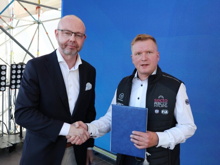 Jyväskylän kaupunki ja AKK Sports kirjoittivat viiden vuoden yhteistyösopimuksen