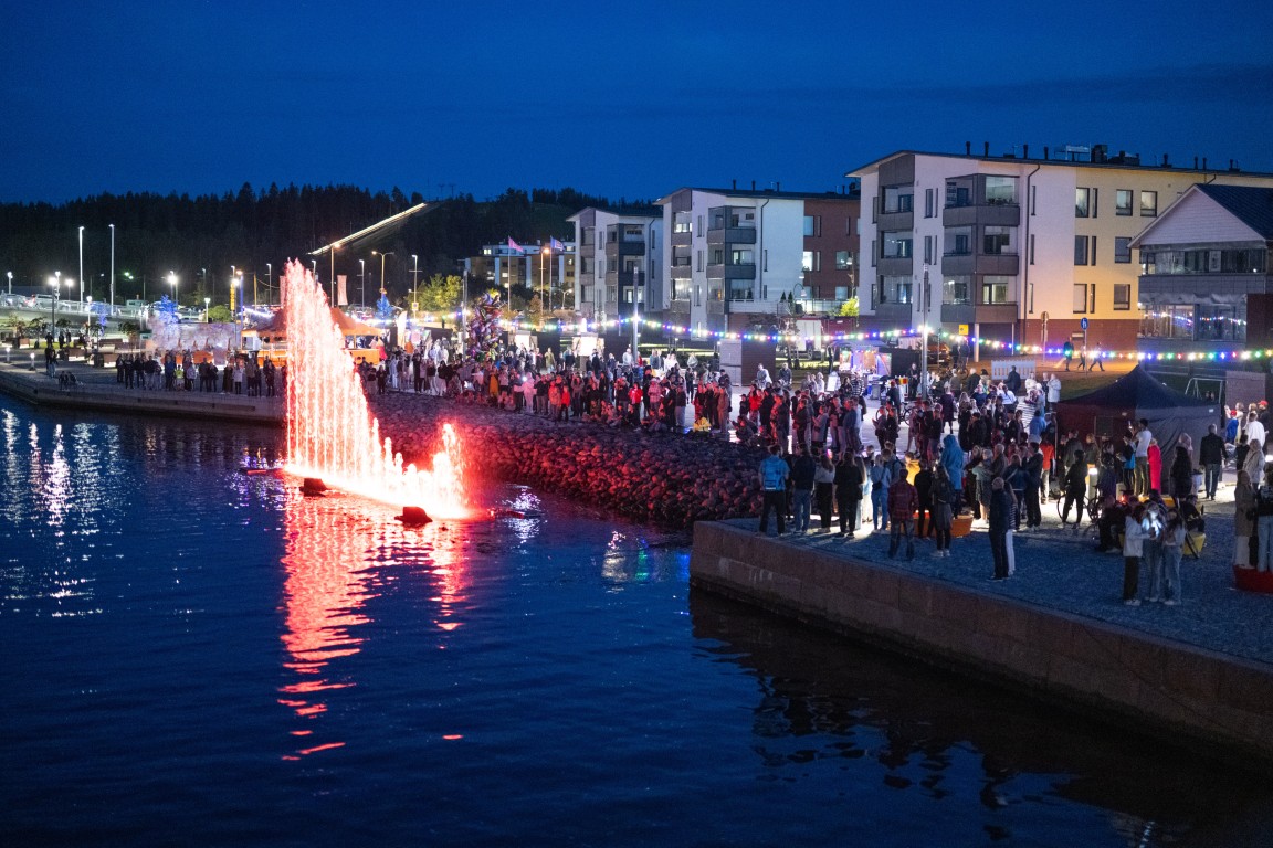 Porvoon Jokikarnevaalit kutsuu nauttimaan yhteisestä kesäpäivästä joen äärelle