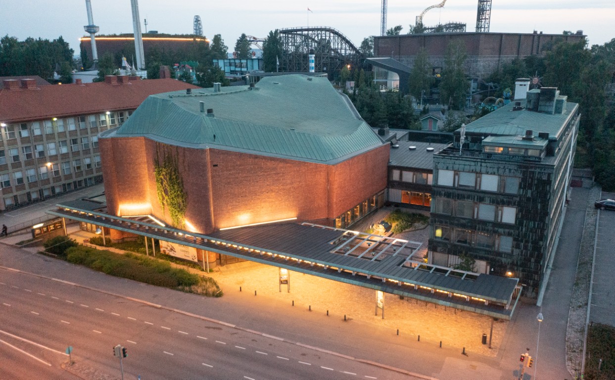 Unescon maailmanperintökohteeksi valittu Helsingin Kulttuuritalo kutsuu yleisökierroksille