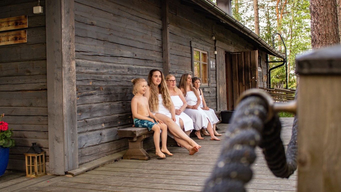 Rauhalahdessa kohdataan savolaisittain