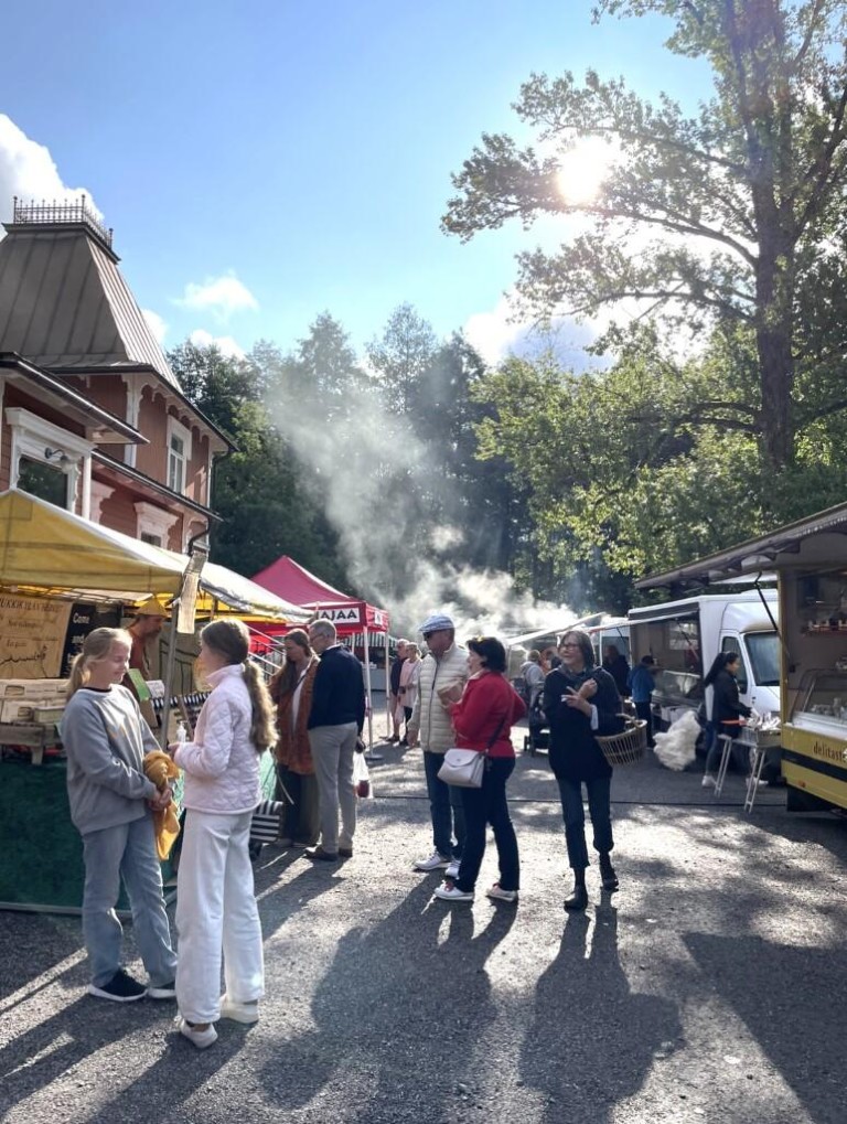 Perinteiset Maan Maut -markkinat Fiskarsissa