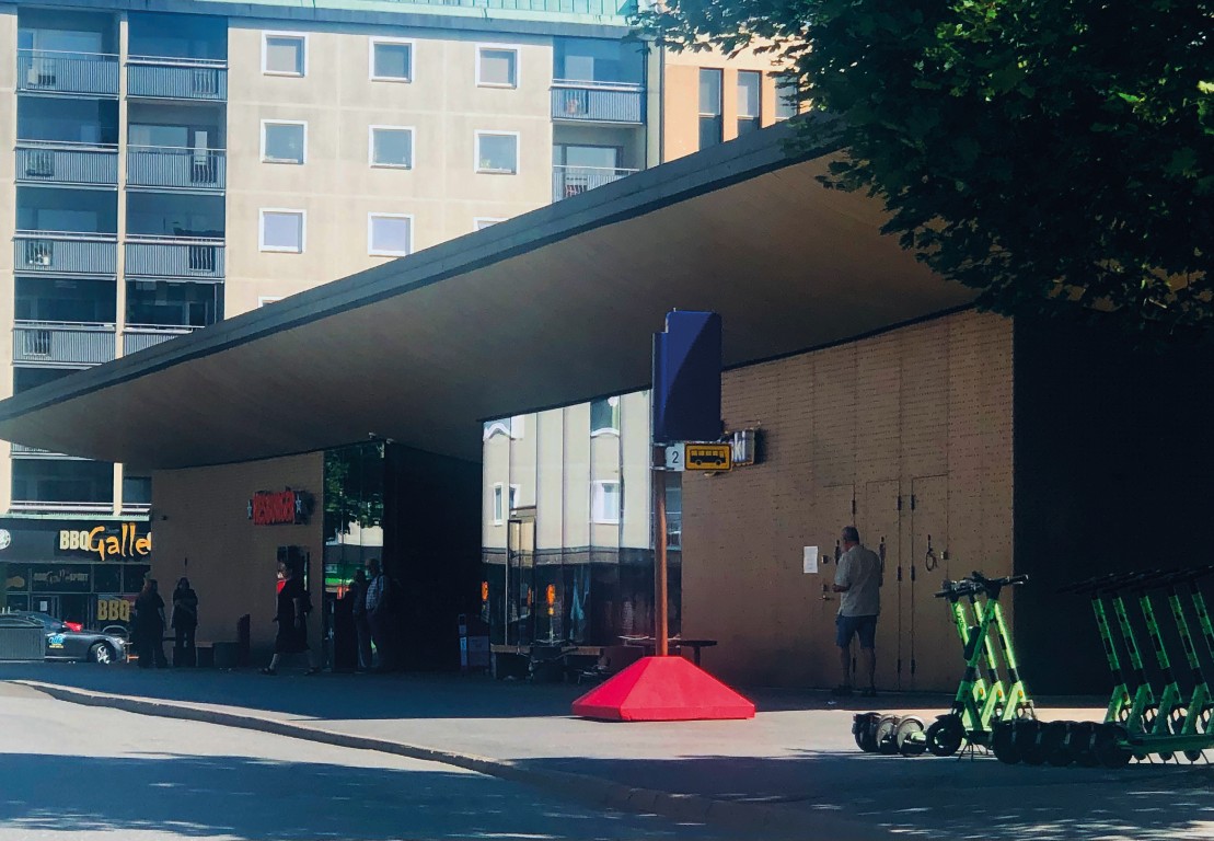 Porin tyylikäs toripaviljonkiTeksti Vesa-Pekka Järvelä